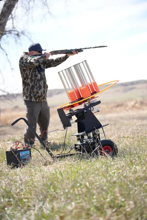 Do All FLYWAY 180X CLAYPIGEON AUTO THROWER (180 CLAYS) INCLUDES WOBBLER + TROLLY - Image 2