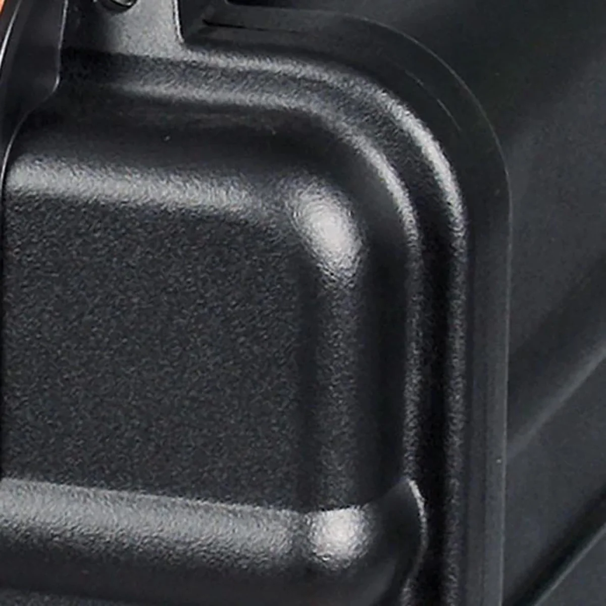 Vanguard SUPREME 46F Extreme Waterproof Hard Case with Customizable Foam Inserts – 55 × 44 × 22 cm - Image 8