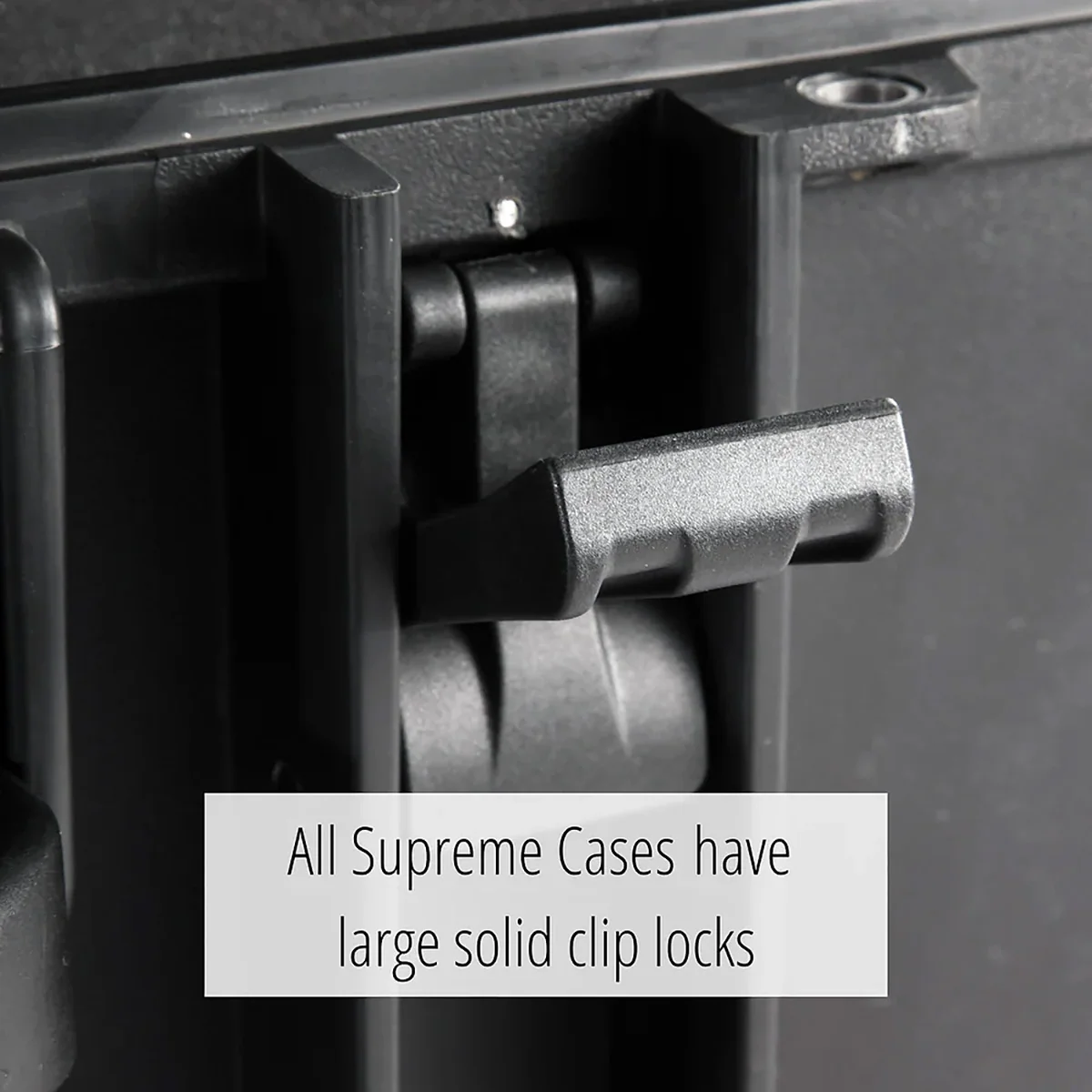 Vanguard SUPREME 27D 7-Litre Waterproof Case with Removable Divider Bag - Image 14